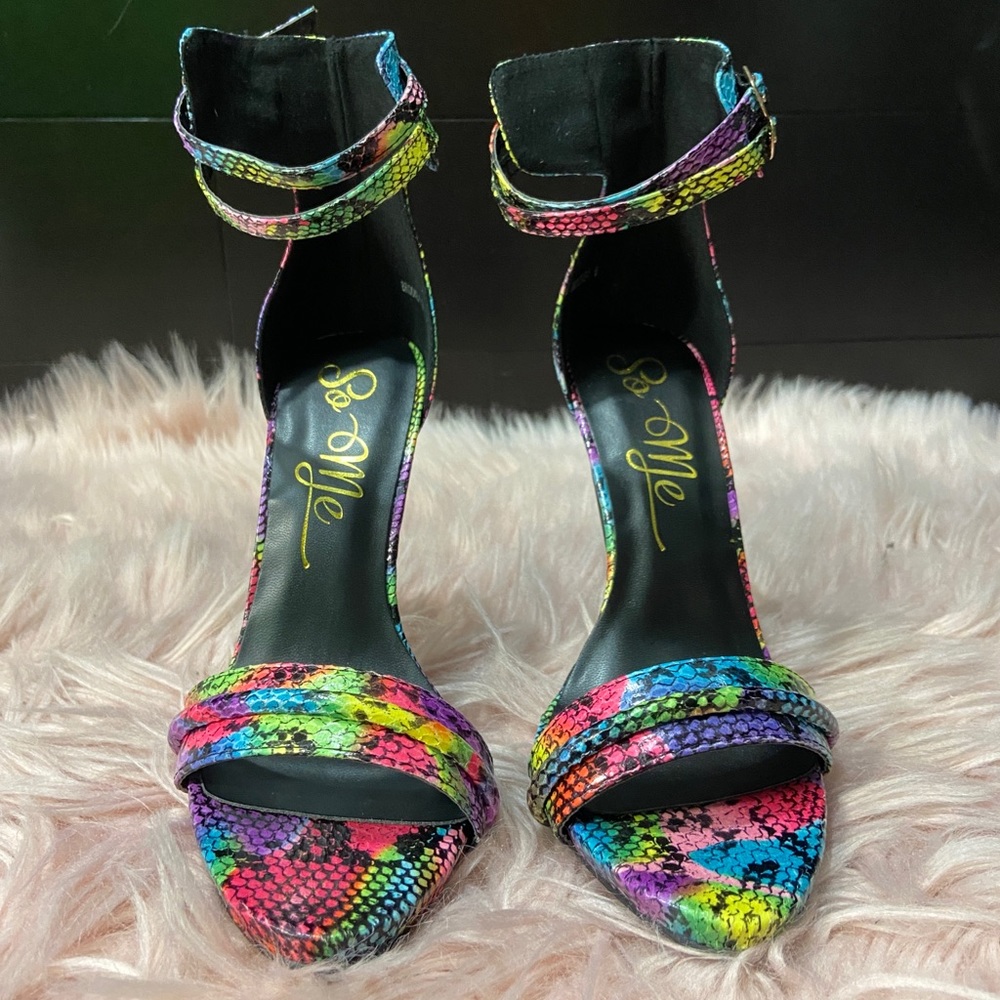 So me design heel *like new *